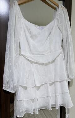 B. Darlin Woman’s White Dress Layered Belted Sheer Sleeves Floral Sz. M/L